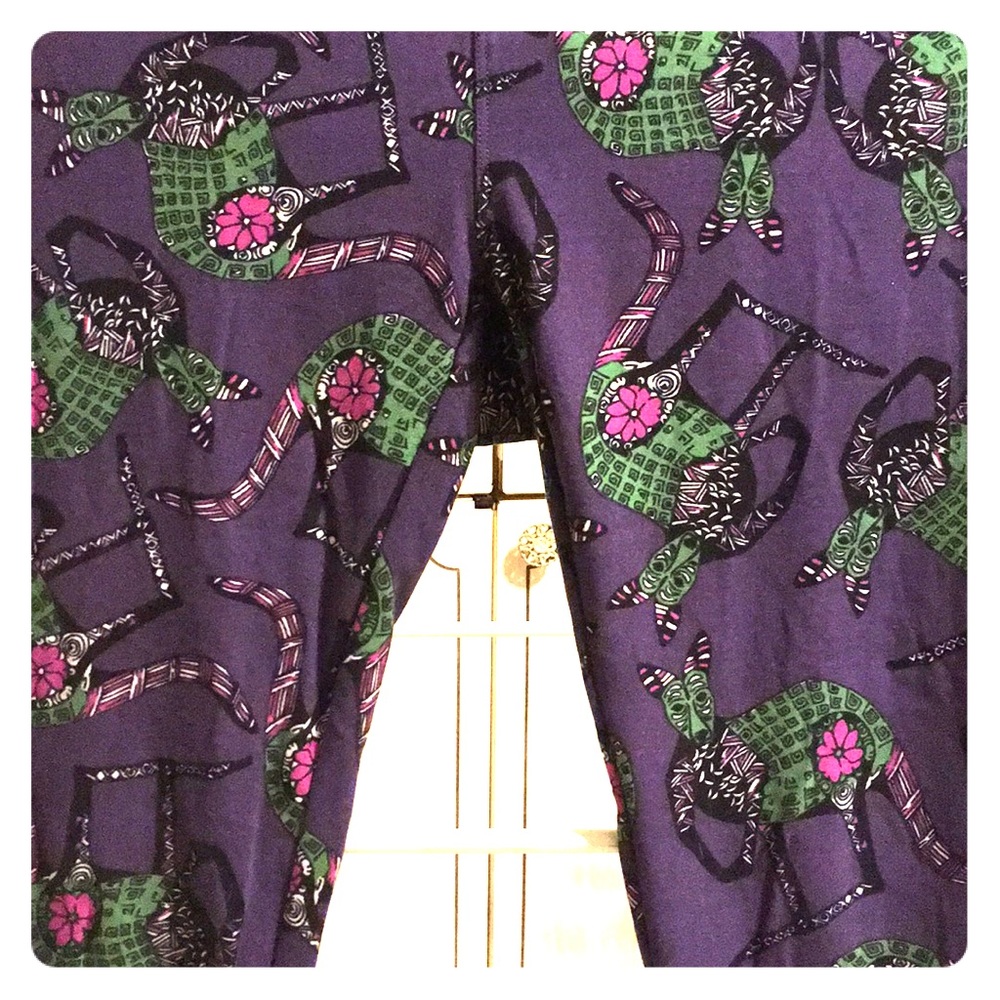 LuLaRoe OS KANGAROO Leggings!!!
